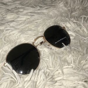 Hipstery sunglasses